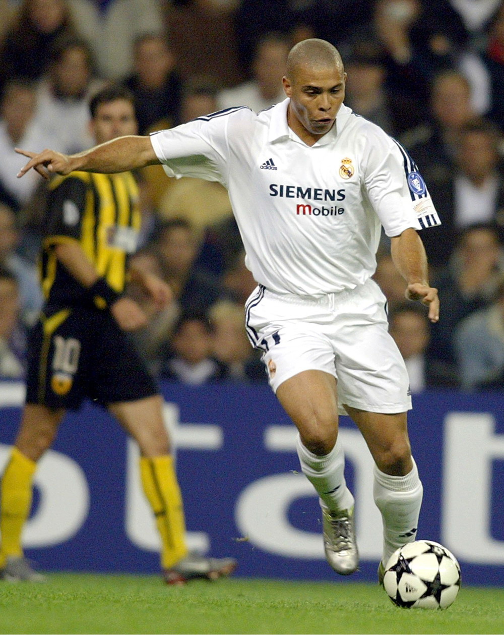 腾讯吃鸡手游《和平精英》能骑马了：这也太帅了吧！