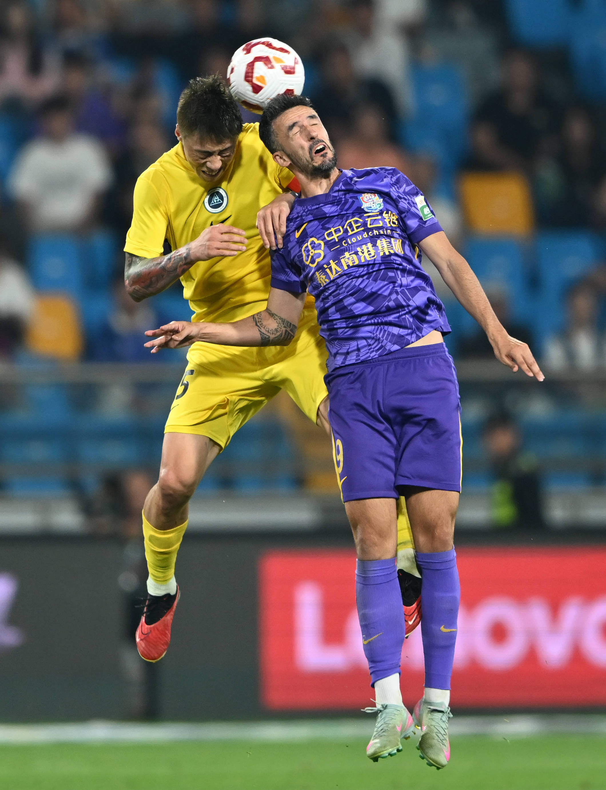 惊了！暴雪暗黑 4 国服吃相难看，流放2免费更新中门对狙