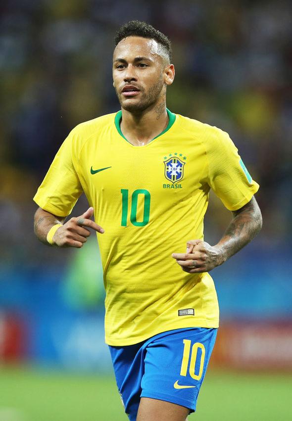 CBA：上海男篮险胜青岛